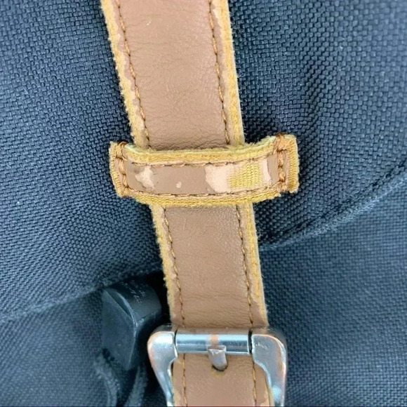 Herschel Little America mid-volume (17L) Backpack - Picture 8 of 9